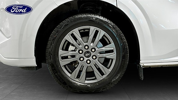 Ford Custom Tourneo 9 of 12
