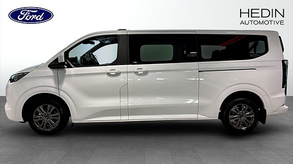 Ford Custom Tourneo 6 of 12