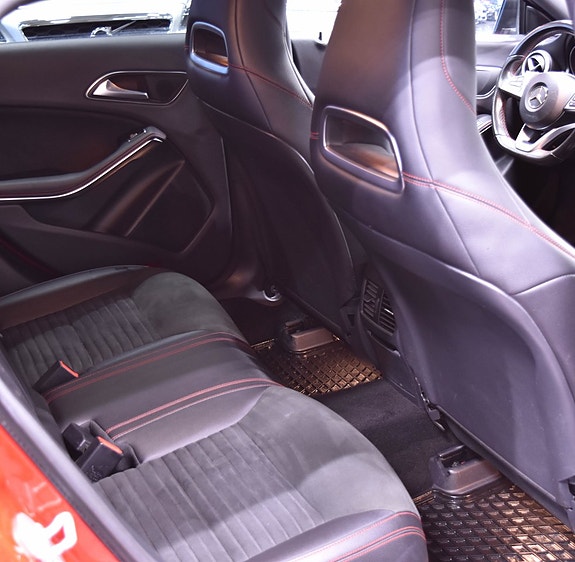 Mercedes-Benz CLA200 20 of 20