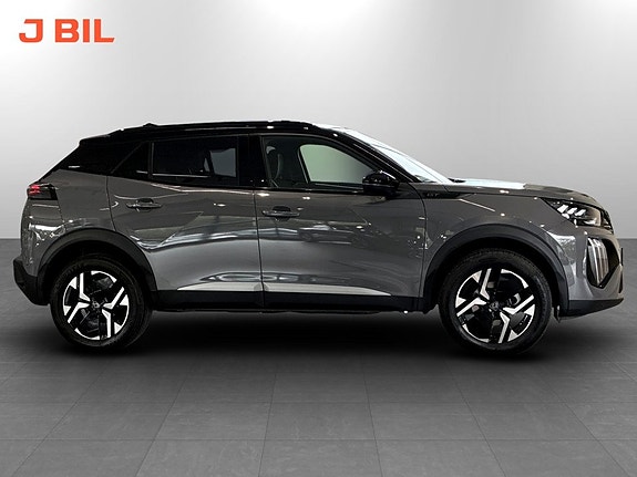 Peugeot 2008 16 of 18