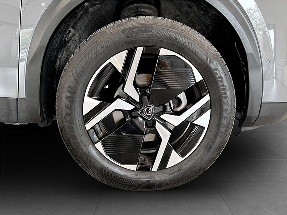 Peugeot 2008 17 of 18