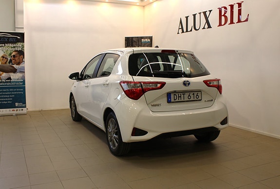 Toyota Yaris 6 of 19