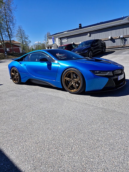 BMW i8 4 of 4