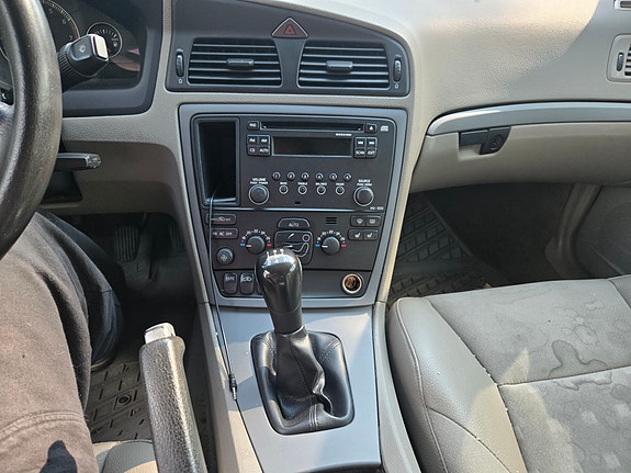 Volvo S60 8 of 10