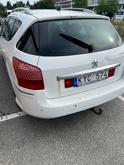 Peugeot 407 2 of 5