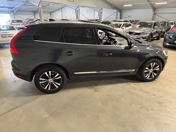 Volvo XC60 3 of 15