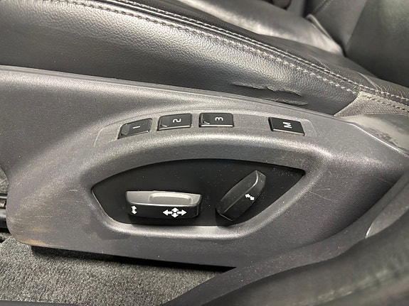 Volvo XC60 9 of 15