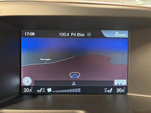 Volvo XC60 11 of 15