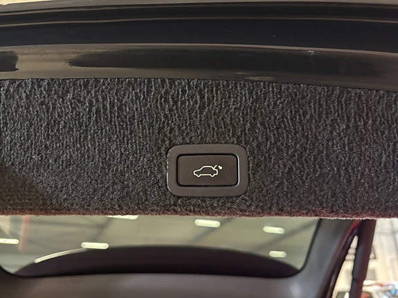 Volvo XC60 14 of 15