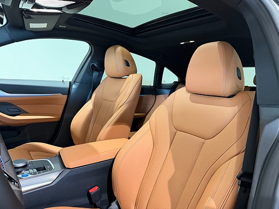 BMW i4 6 of 10