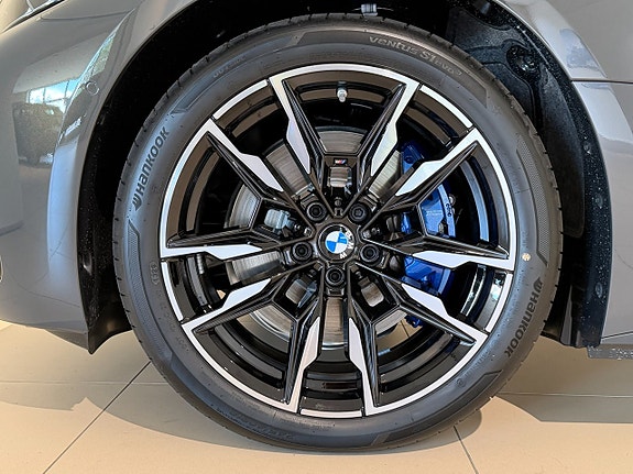 BMW i4 3 of 5