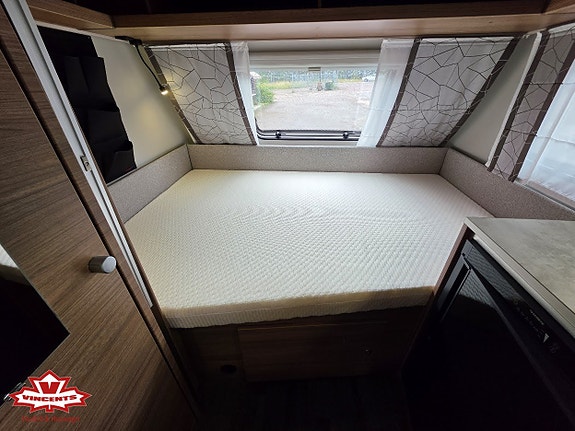 Knaus Sport 400 QD 7 of 15