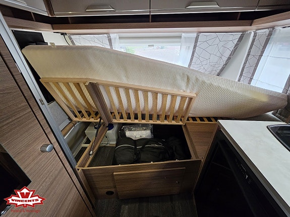 Knaus Sport 400 QD 8 of 15