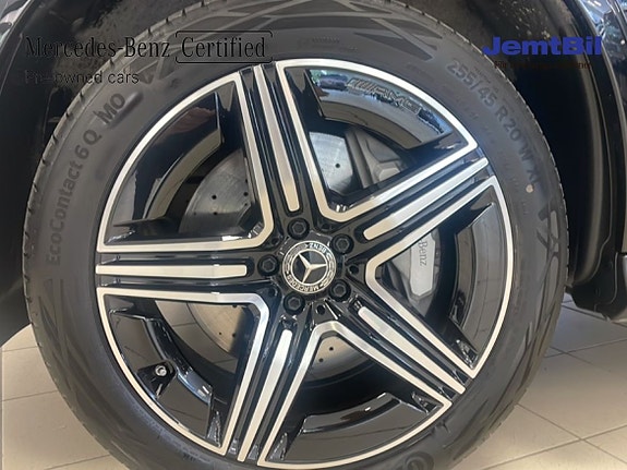 Mercedes-Benz GLC300 de 3 of 5