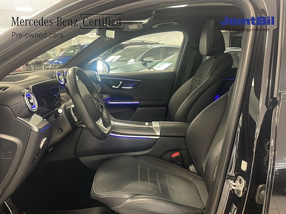 Mercedes-Benz GLC300 de 7 of 10