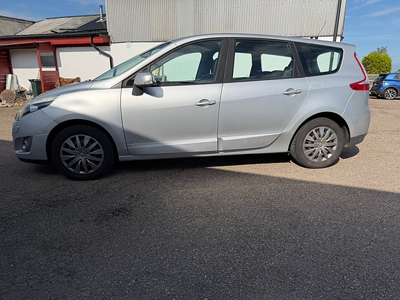 Renault Grand Scenic III 3 of 10