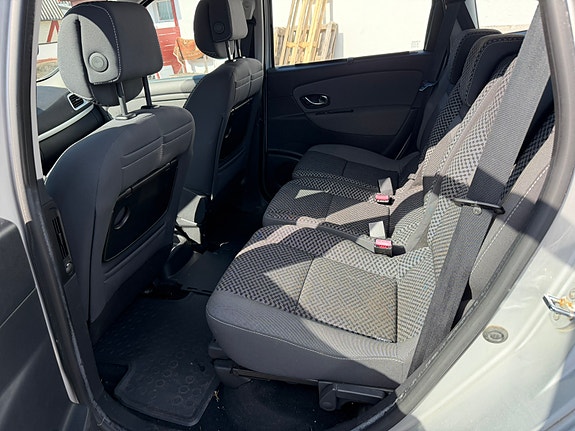 Renault Grand Scenic III 8 of 10