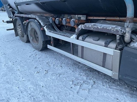 Scania P114LB-380 19 of 24