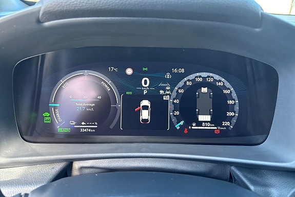 Toyota C-HR 16 of 21