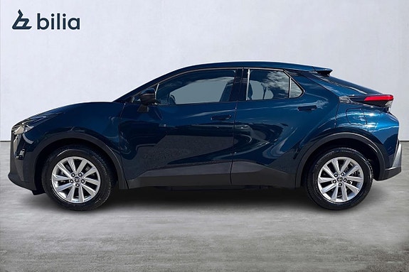 Toyota C-HR 3 of 21