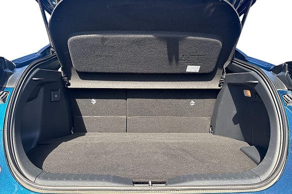 Toyota C-HR 12 of 21