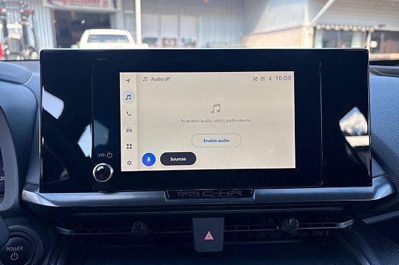 Toyota C-HR 15 of 21