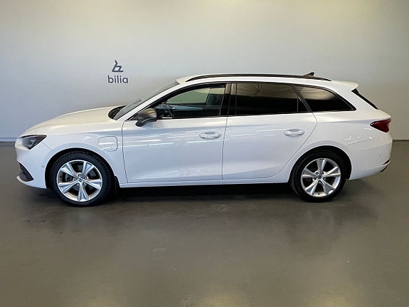 Seat Leon 2 of 5