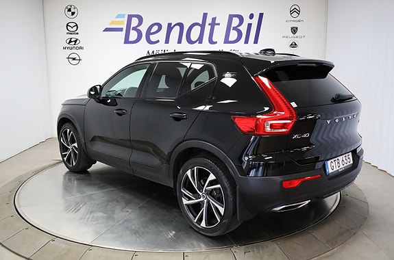 Volvo XC40 8 of 24