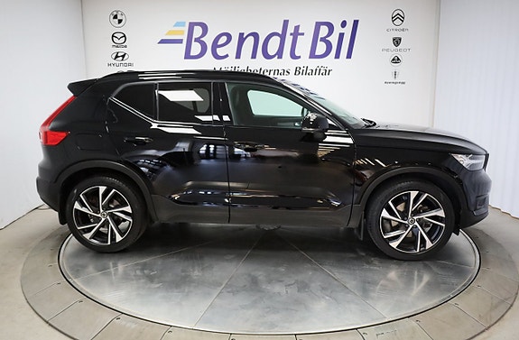 Volvo XC40 15 of 24