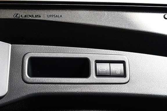 Lexus RX450h+ 20 of 23