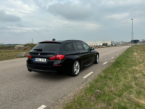 BMW M550d 3 of 5