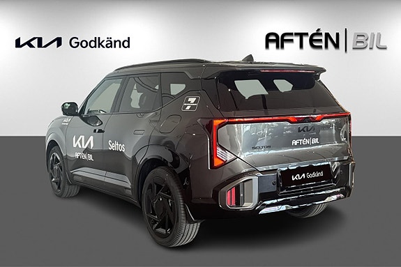 Kia Seltos 8 of 24