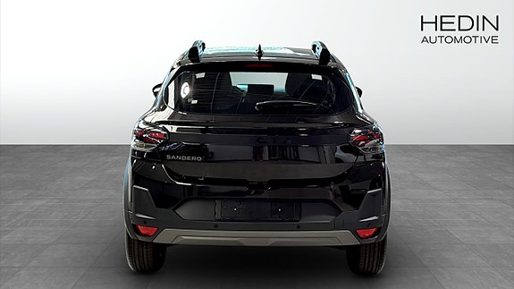 Dacia Sandero 7 of 18