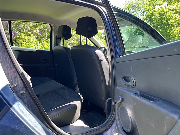 Renault Clio 6 of 8