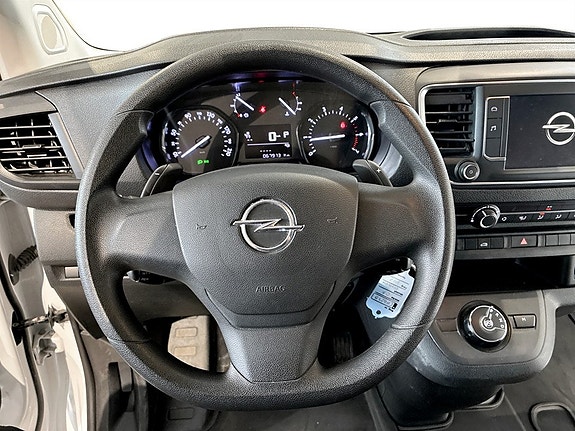 Opel Vivaro 9 of 18