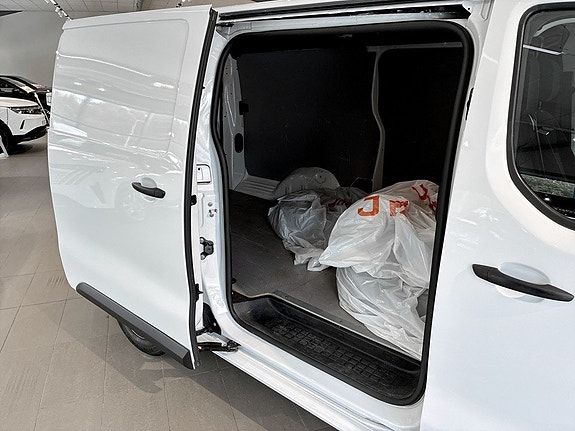 Opel Vivaro 17 of 18