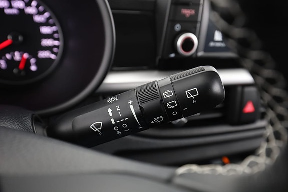 Kia Picanto 30 of 30