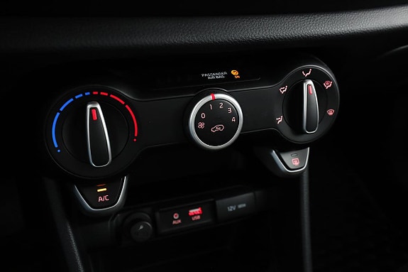 Kia Picanto 24 of 30