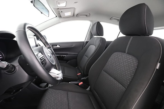 Kia Picanto 11 of 30