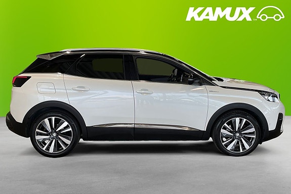 Peugeot 3008 2 of 5