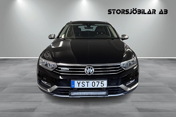 Volkswagen Passat Alltrack 8 of 20