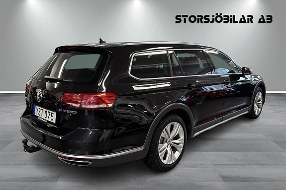 Volkswagen Passat Alltrack 3 of 20