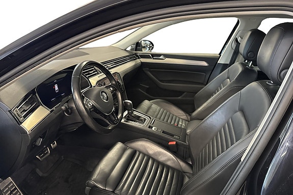 Volkswagen Passat Alltrack 9 of 20