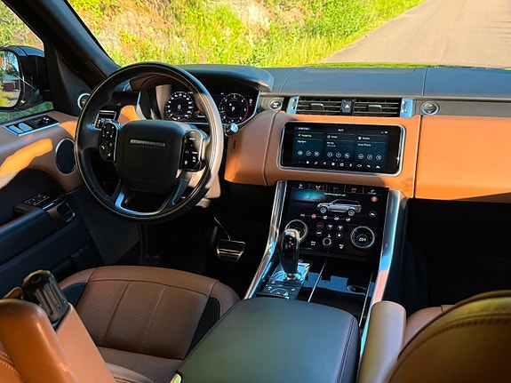 Land Rover Range Rover Sport 13 of 20