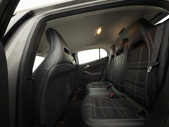 Mercedes-Benz GLA220 13 of 30