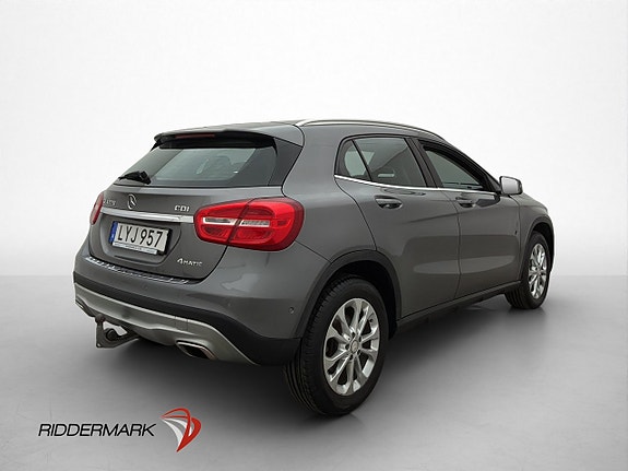 Mercedes-Benz GLA220 6 of 30