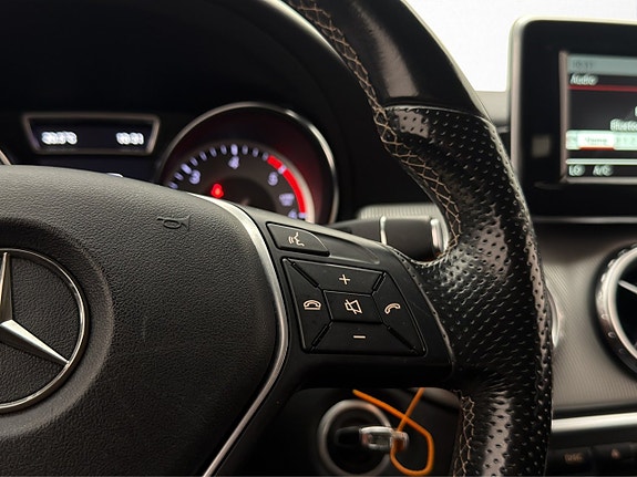 Mercedes-Benz GLA220 23 of 30