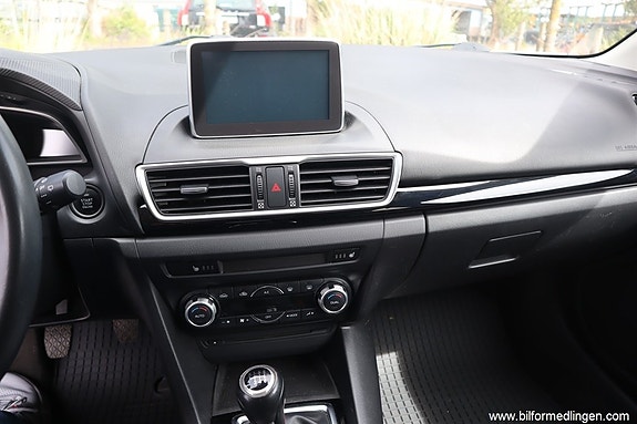 Mazda 3 7 of 16