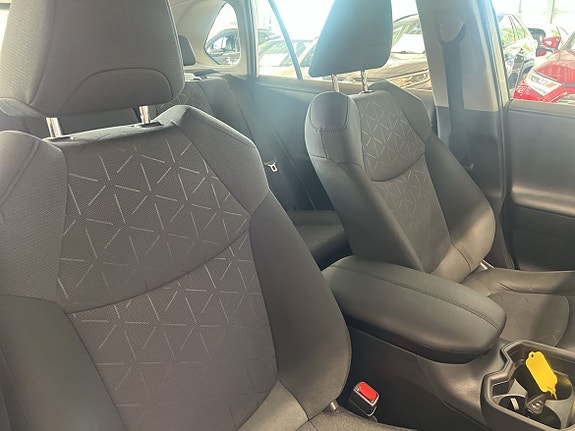 Toyota RAV4 20 of 22