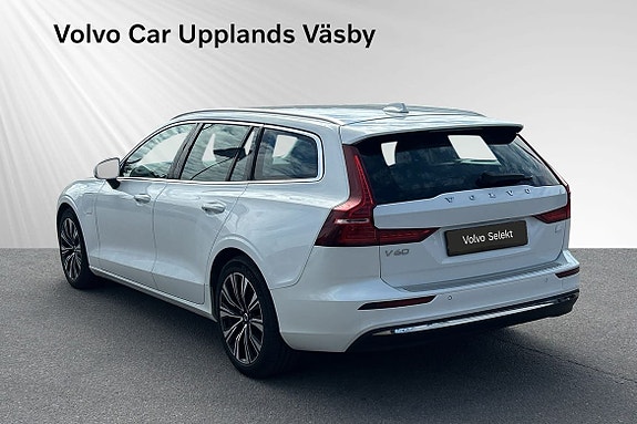 Volvo V60 4 of 5